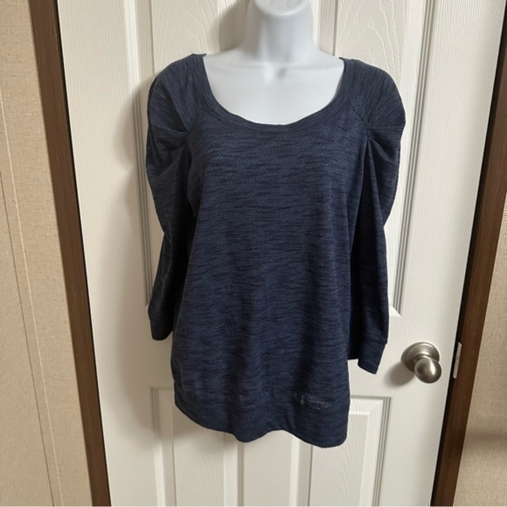 Free people blue sleeve blouse sz M